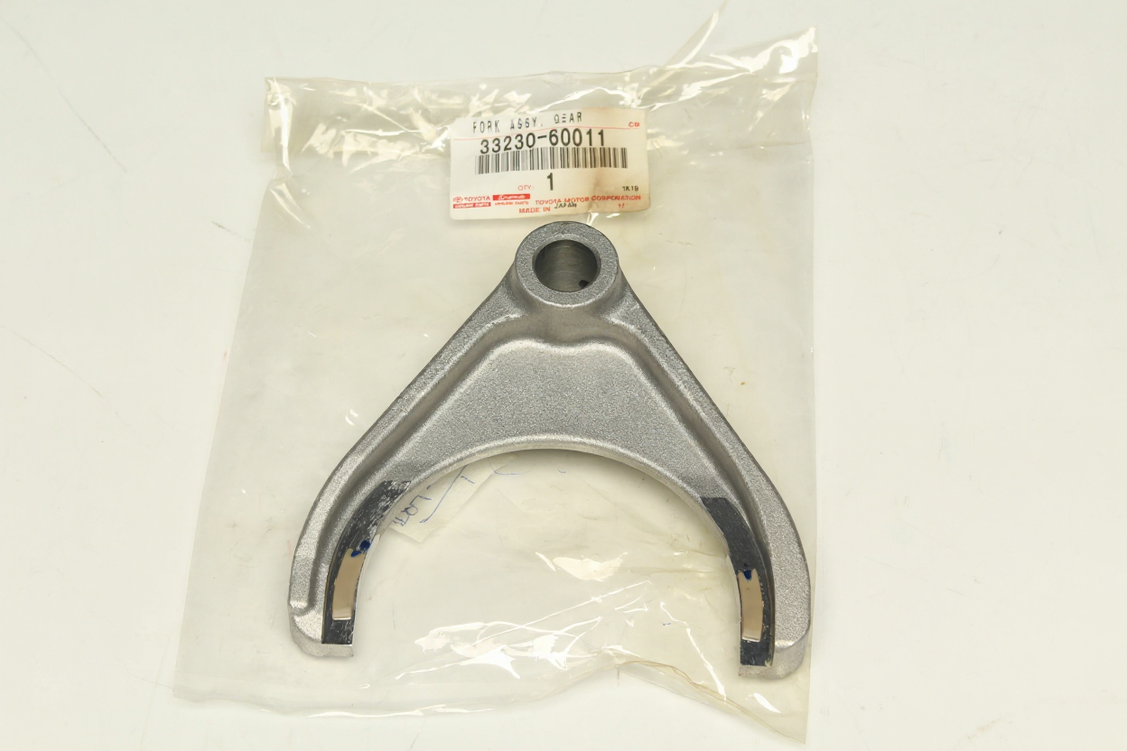 FORK, GEAR SHIFT, NO.3, Toyota 3323060011