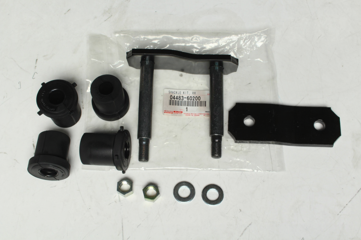 SHACKLE KIT, REAR SPRING, Toyota 0448360200