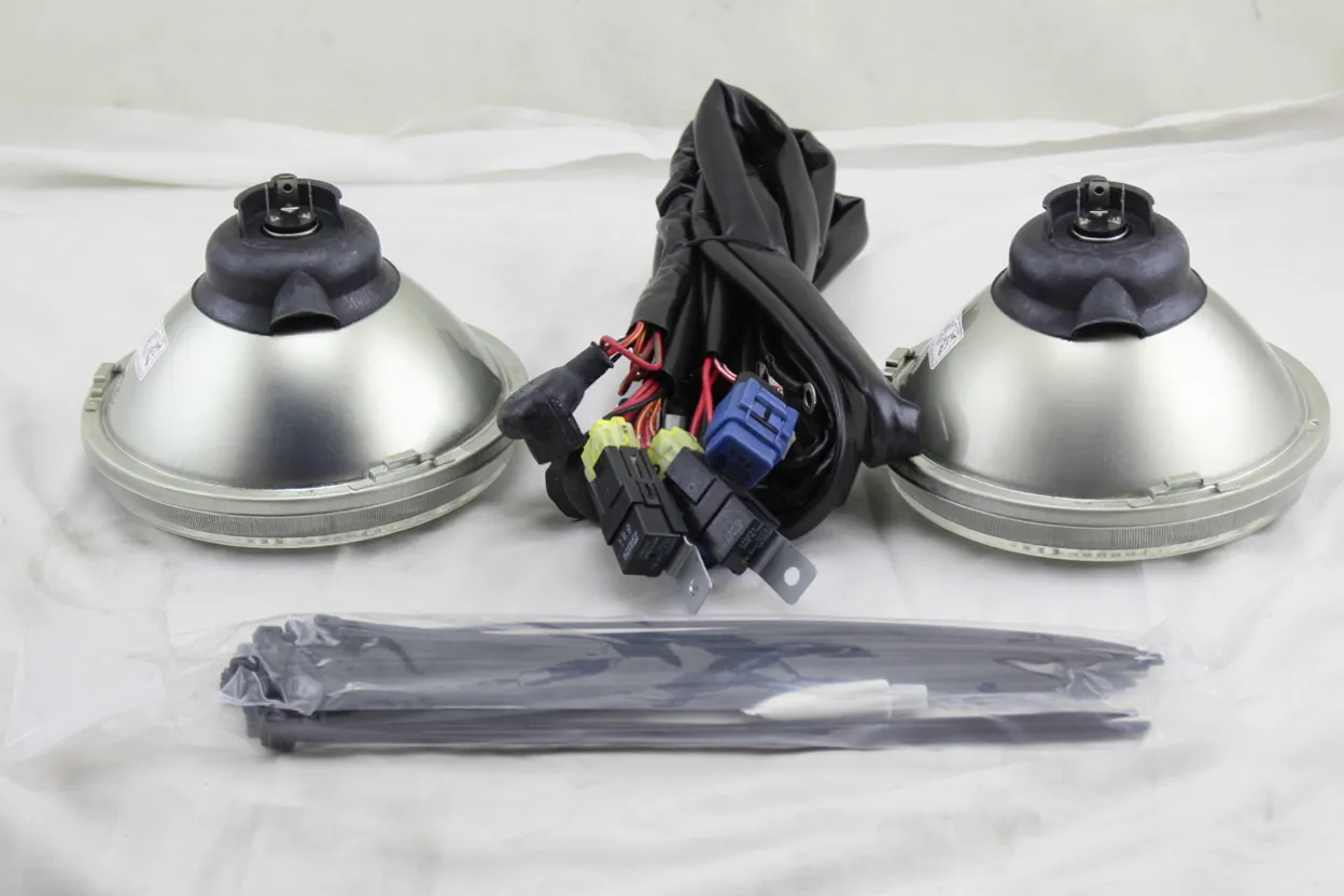 HEADLAMP ASSY : 8111060P70