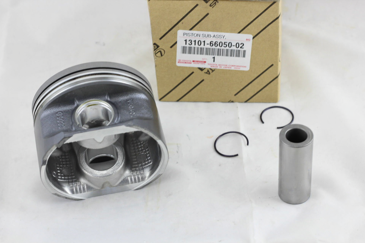 Toyota 131016605002 Piston sub-assy, w/pin