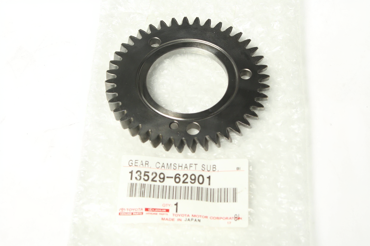 Toyota 1352962901 Gear, camshaft