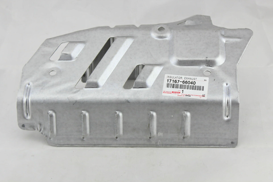 Toyota 1716766040 Insulator, exhaust manifold heat
