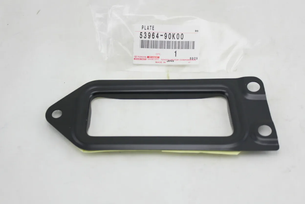 Toyota 5396490K00 Body bracket