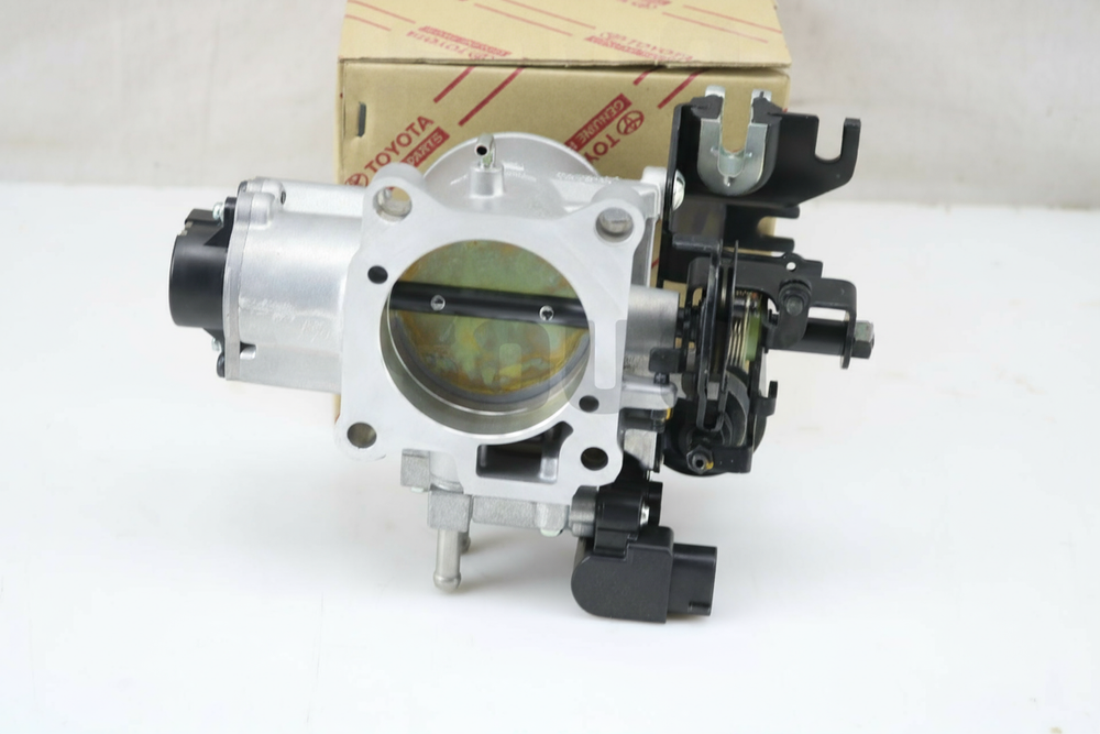 Toyota 2221066070 Body assy, throttle