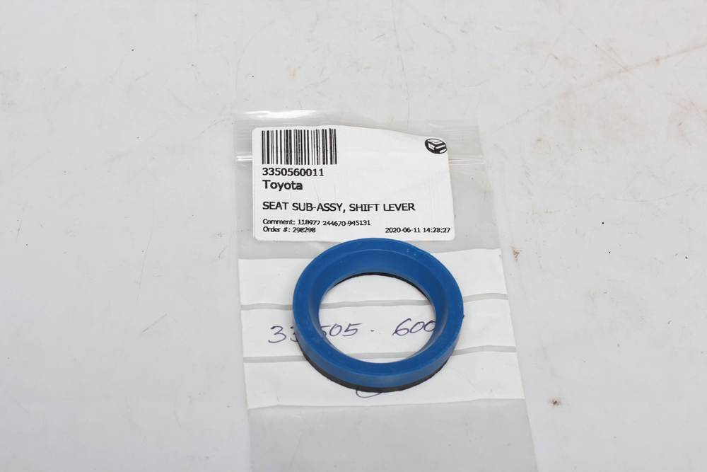 SEAT SUB-ASSY, SHIFT LEVER, Toyota 3350560011