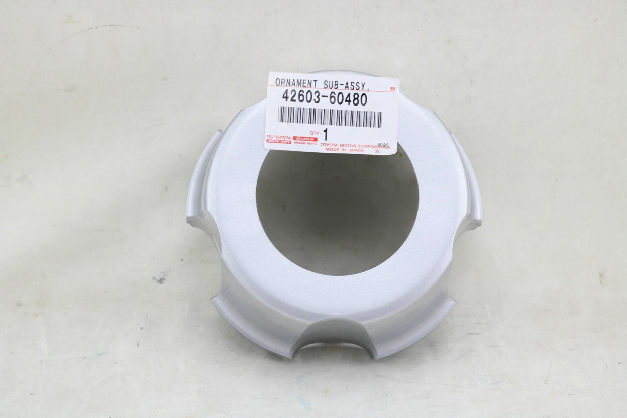 ORNAMENT SUB-ASSY, WHEEL HUB(FOR FRONT), Toyota 4260360480