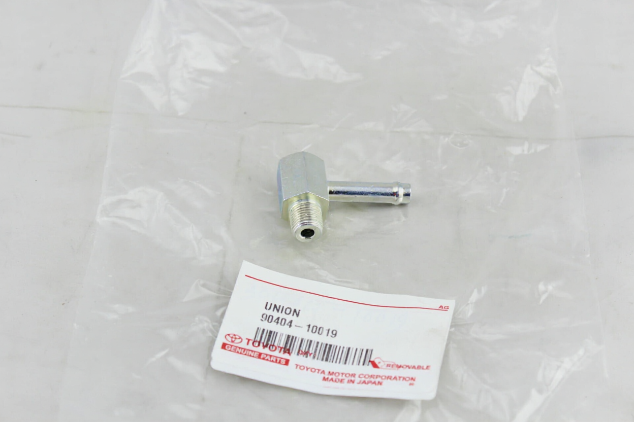 UNION (FOR FRONT AXLE BREATHER HOSE), Toyota 9040410019