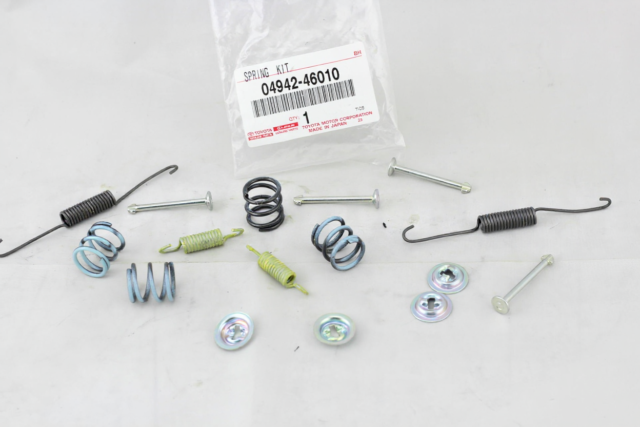 SPRING KIT, REAR BRAKE, Toyota 0494246010