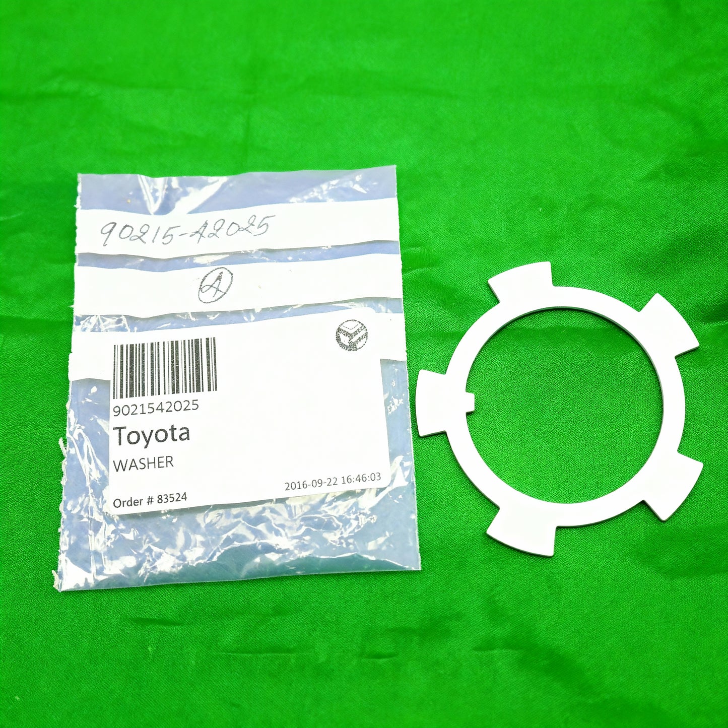 WASHER, FRONT WHEEL ADJUSTING LOCK, RH/LH, Toyota 9021542025