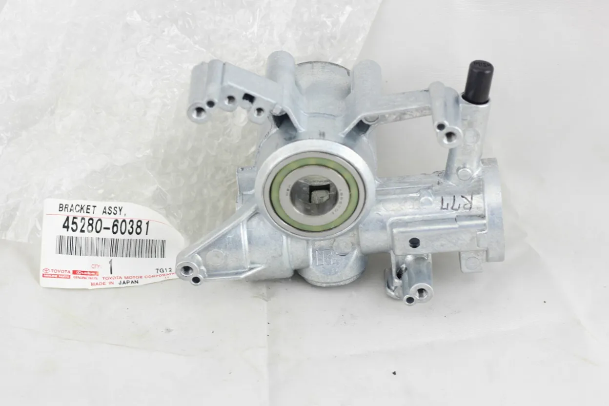 BRACKET ASSY, STEERING COLUMN, UPPER, Toyota 4528060381