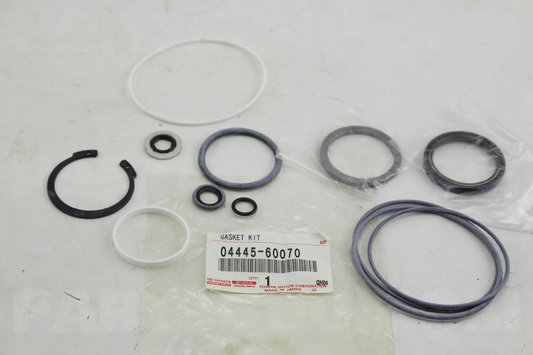GASKET KIT, POWER STEERING GEAR(FOR RECIRCULATING BALL), Toyota 0444560070