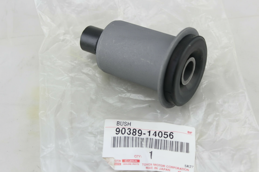 BUSH(FOR REAR SPRING PIN), Toyota 9038914056