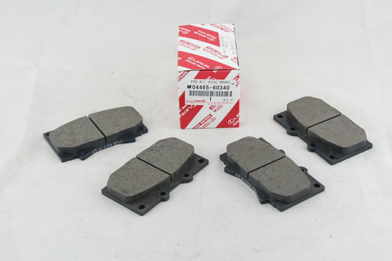 PAD KIT, DISC BRAKE, FRONT, Toyota 0446560340