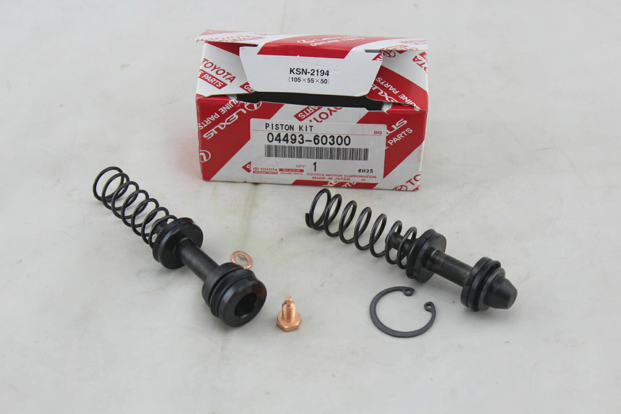 CYLINDER KIT, BRAKE MASTER, Toyota 0449360300