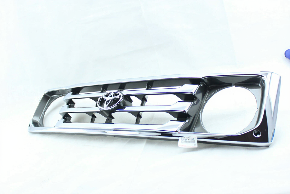 GRILLE, RADIATOR: 5310160250