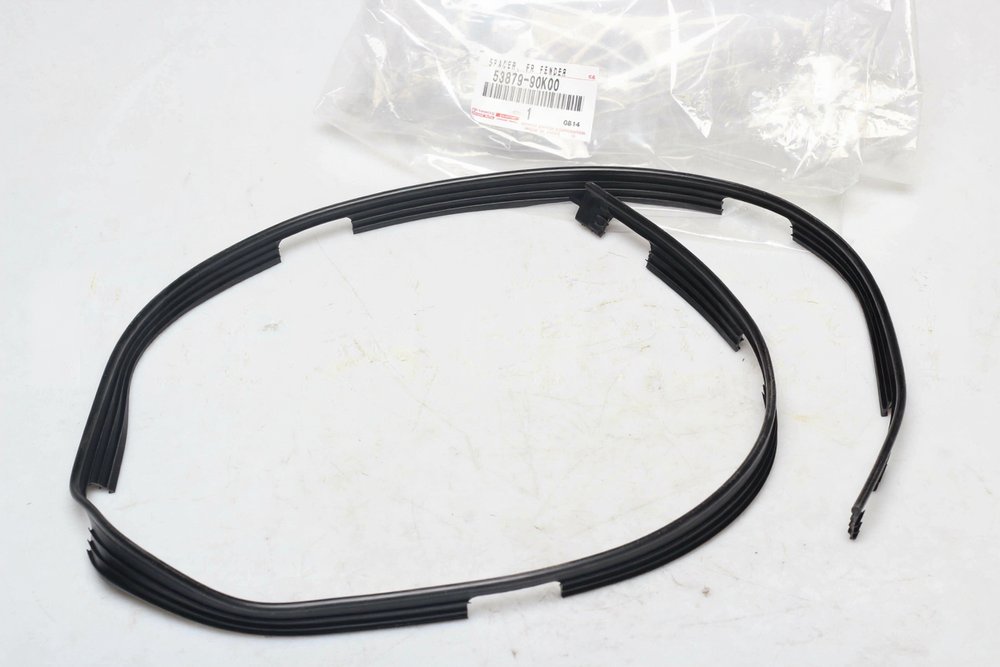 RETAINER, FRONT FENDER LINER : 5387990K00