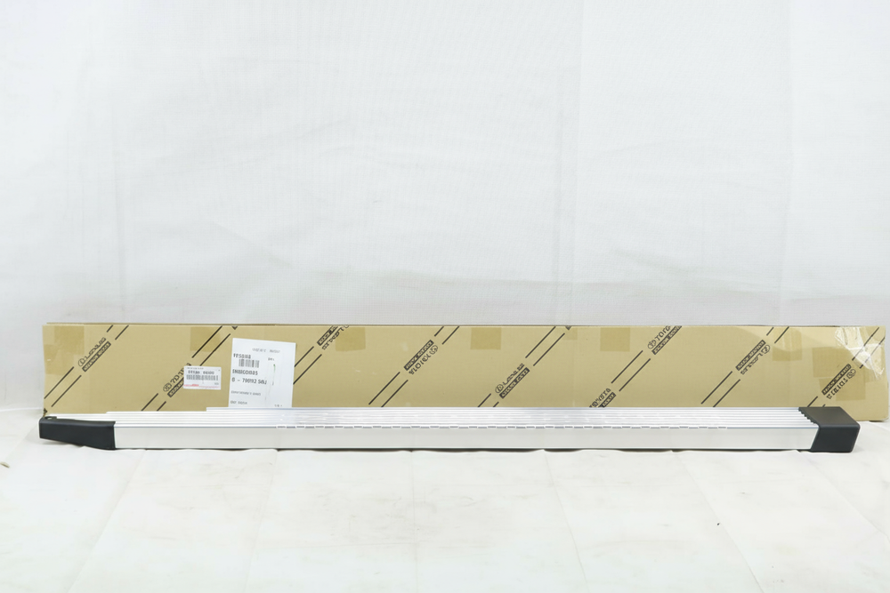 STEP SUB-ASSY, LH : 5178060062