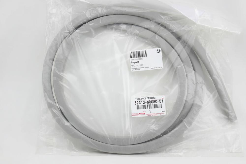 TRIM, FRONT DOOR OPENING, RH/LH : 6231360080B1