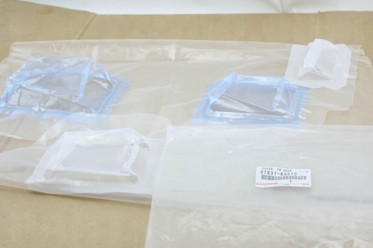 COVER, FRONT DOOR SERVICE HOLE, RH/LH : 6783160070