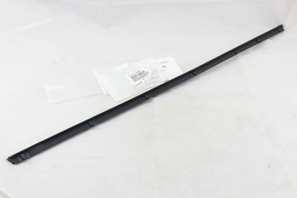 WEATHERSTRIP ASSY, FRONT DOOR GLASS, INNER : 6822090K00