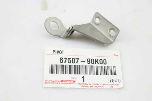 PIVOT SUB-ASSY, VENT WINDOW, UPPER RH: 6750790K00