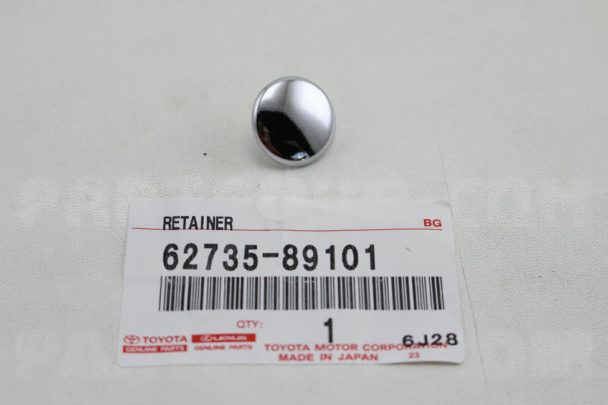 RETAINER, QUARTER WINDOW HINGE: 6273589101