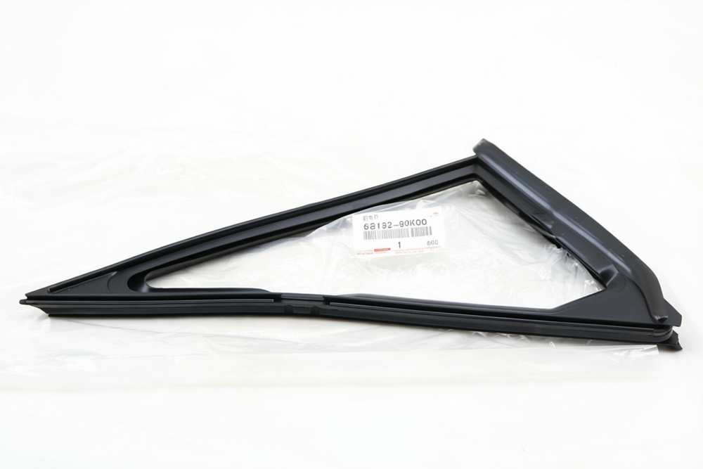 WEATHERSTRIP, DOOR VENT WINDOW, LH : 6818290K00