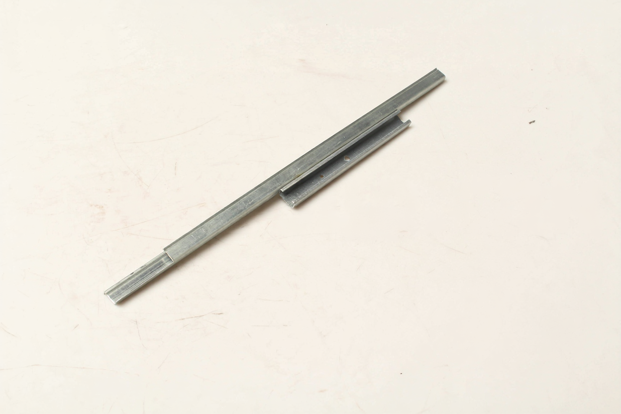 CHANNEL SUB-ASSY, FRONT DOOR GLASS, LH : 6990290K00