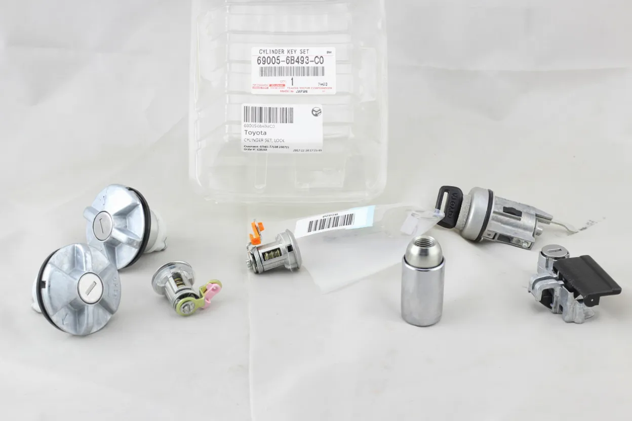 CYLINDER SET, LOCK : 690056B493C0