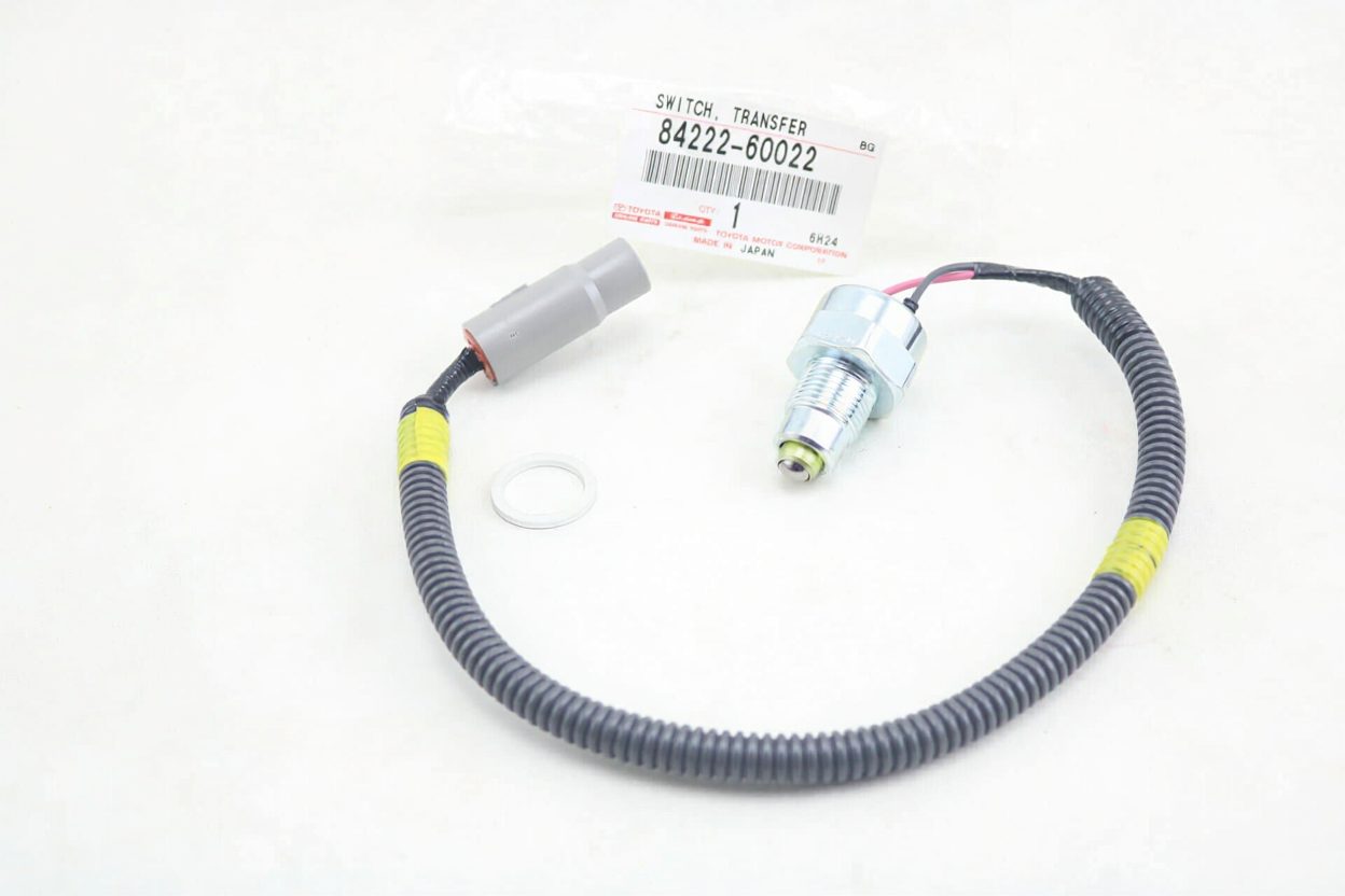 SWITCH, TRANSFER INDICATOR, NO.1, Part number: 8422260022