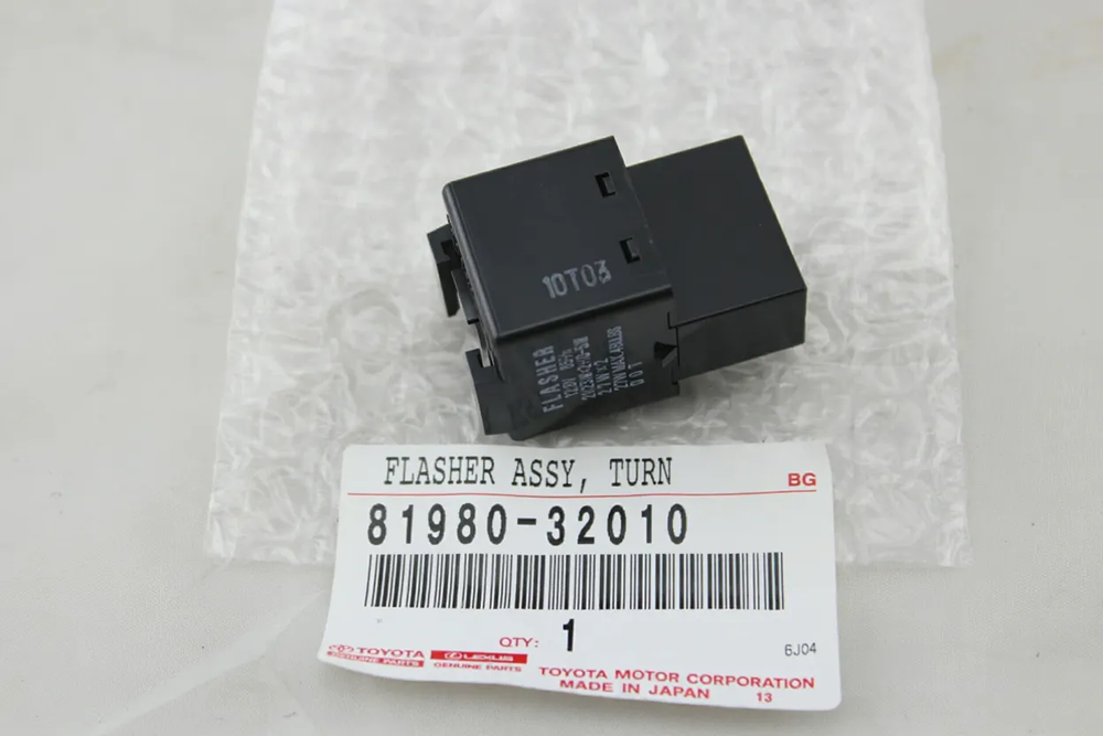 FLASHER ASSY, TURN SIGNAL , Part number: 8198032010