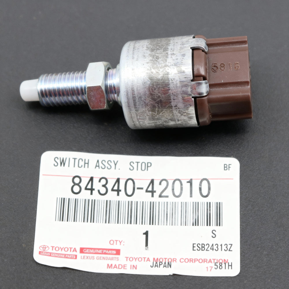 SWITCH ASSY, STOP LAMP , Part number: 8434042010