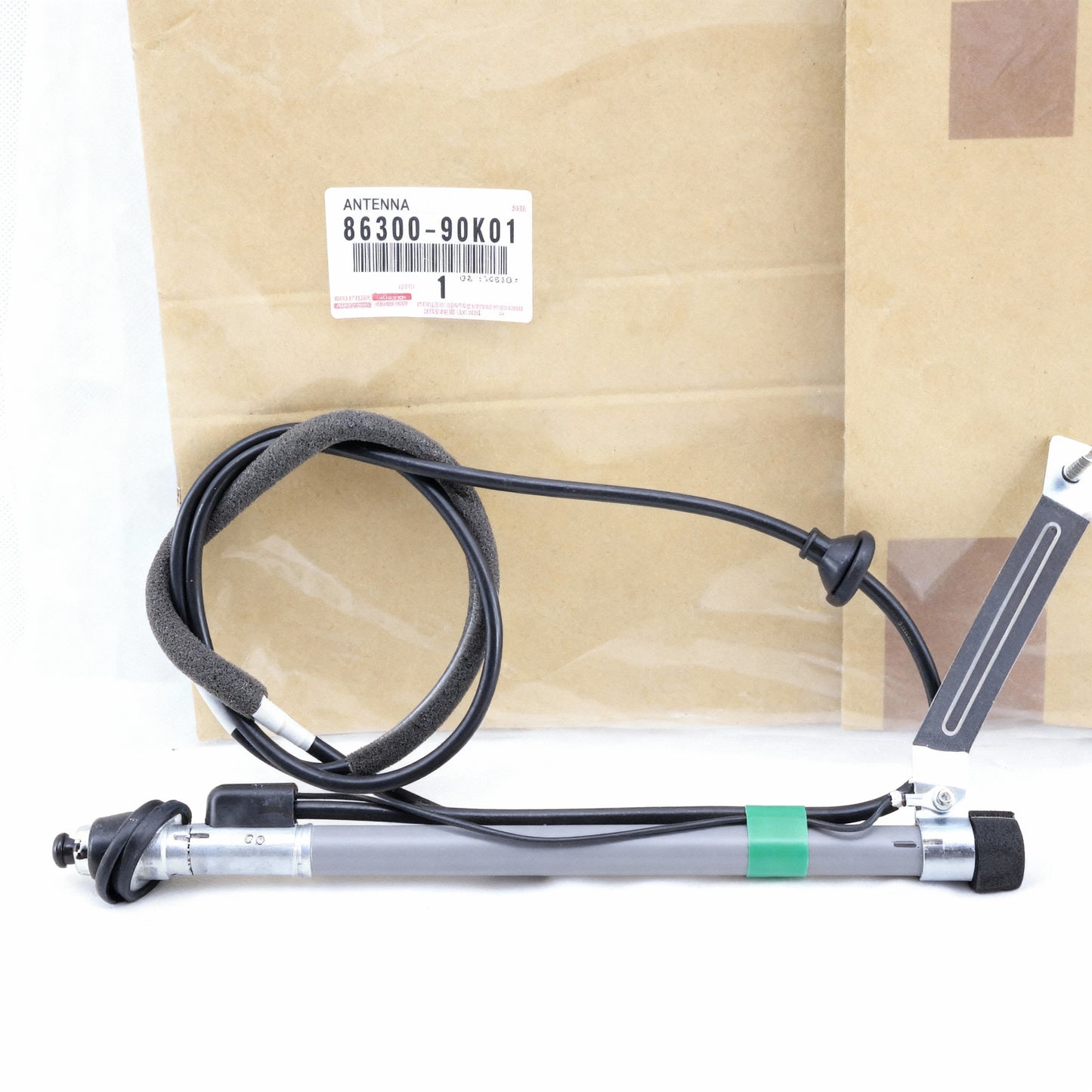 ANTENNA ASSY, W/HOLDER , Part number: 8630090K01