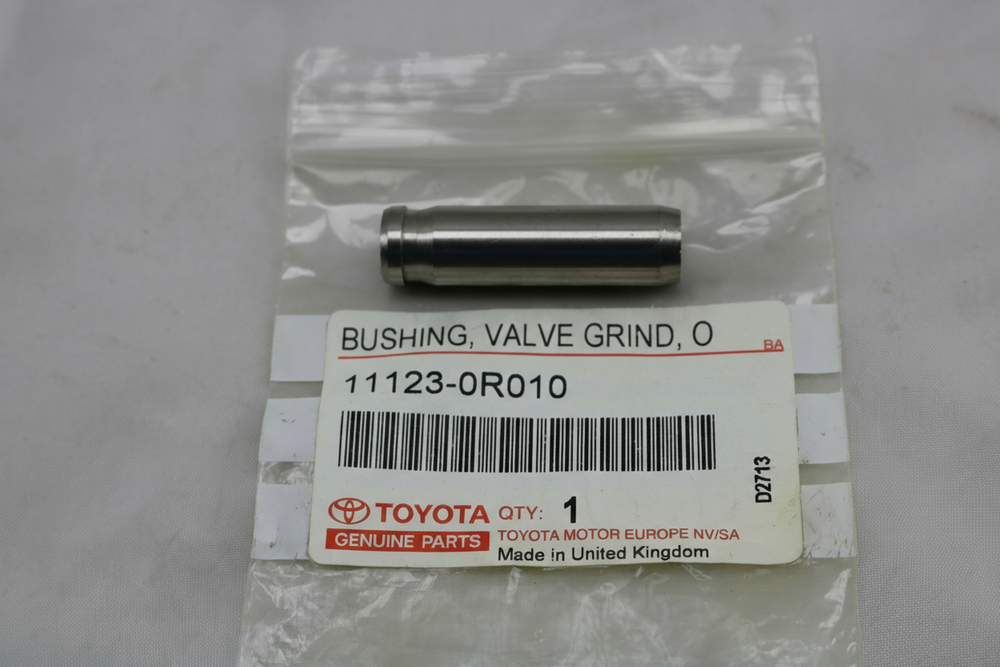 BUSH, EXHAUST VALVE GUIDE : 111230R010
