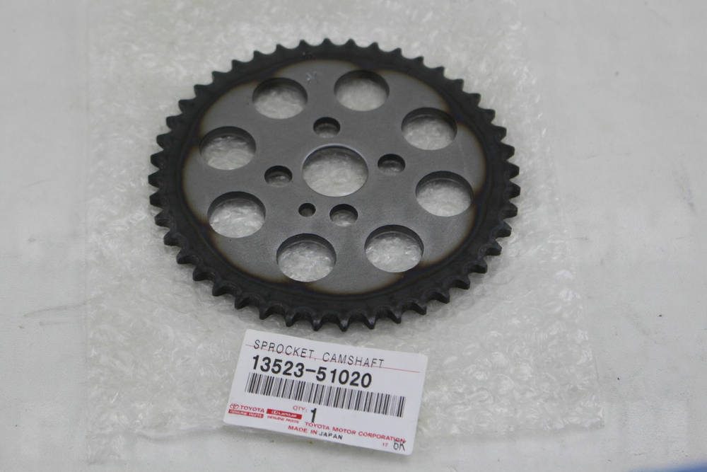 GEAR OR SPROCKET, CAMSHAFT TIMING : 1352351020