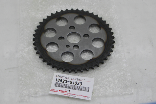 GEAR OR SPROCKET, CAMSHAFT TIMING : 1352351020