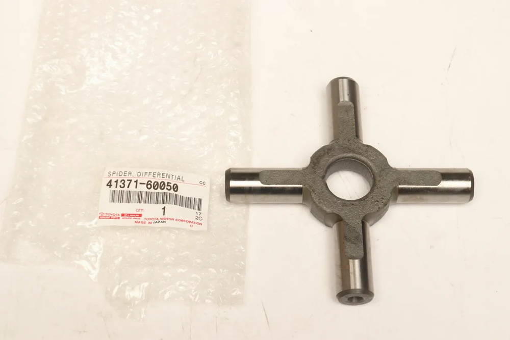 SPIDER, REAR DIFFERENTIAL: 4137160050