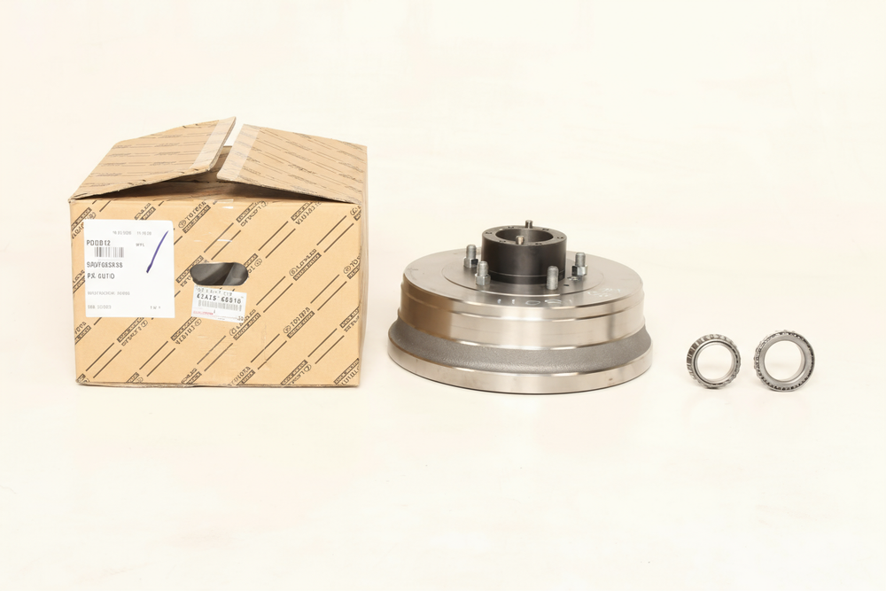 HUB (OR SHAFT) & BRAKE DRUM REAR AXLE, RH/LH : 4242069016