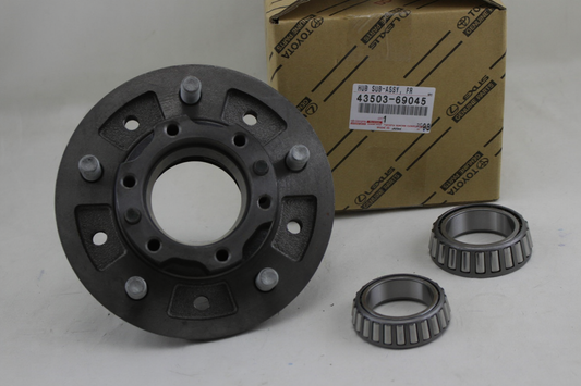 HUB SUB-ASSY, FRONT AXLE, RH/LH : 4350369045