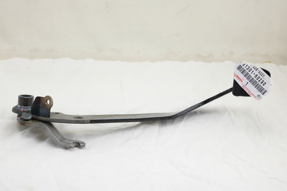 PEDAL SUB-ASSY, CLUTCH: 3130160290