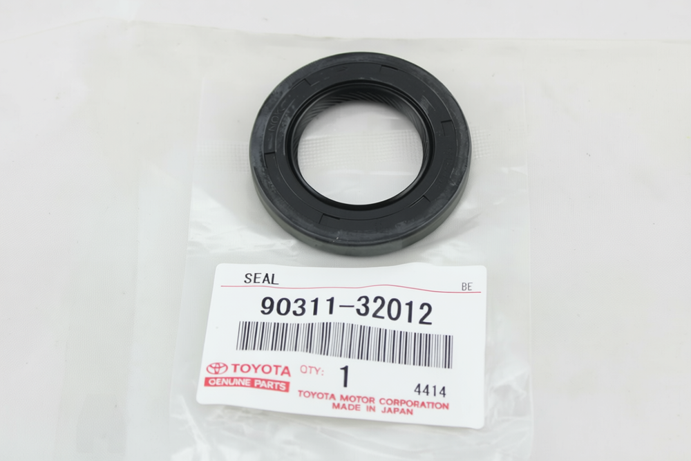 SEAL, OIL(FOR TRANSMISSION FRONT BEARING RETAINER) : 9031132012