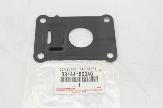 DEFLECTOR SUB-ASSY, EXTENSION HOUSING OIL(MTM): 3314460040