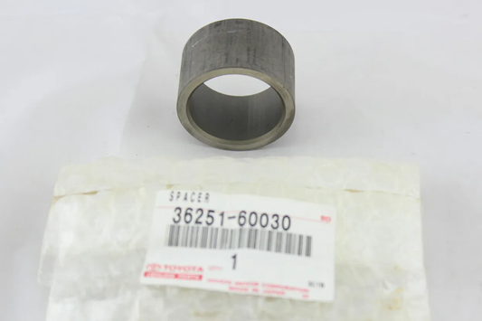 SPACER, TRANSFER INPUT SHAFT: 3625160030