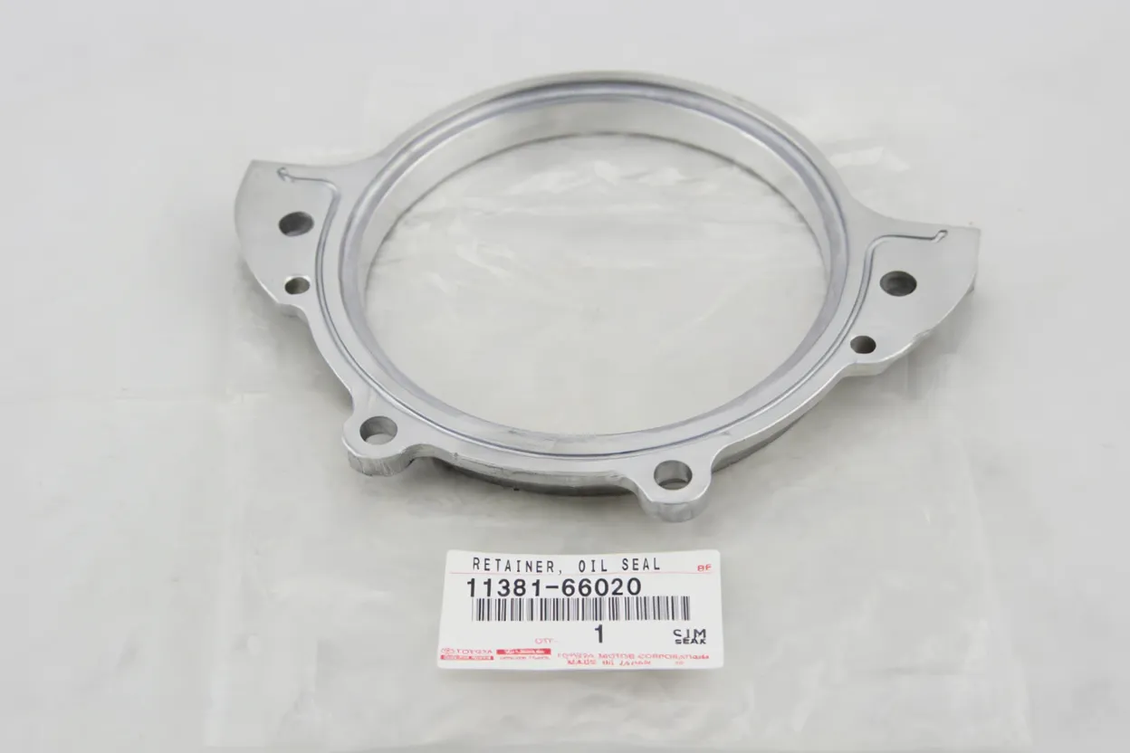 RETAINER, ENGINE REAR OIL SEAL