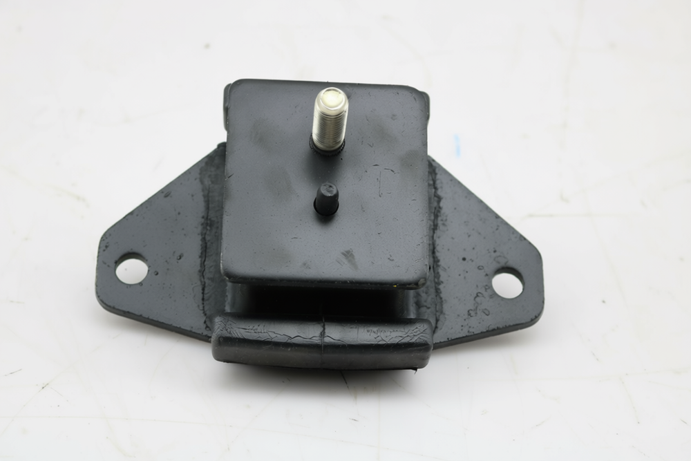 Toyota 1236166040 Insulator engine mount,